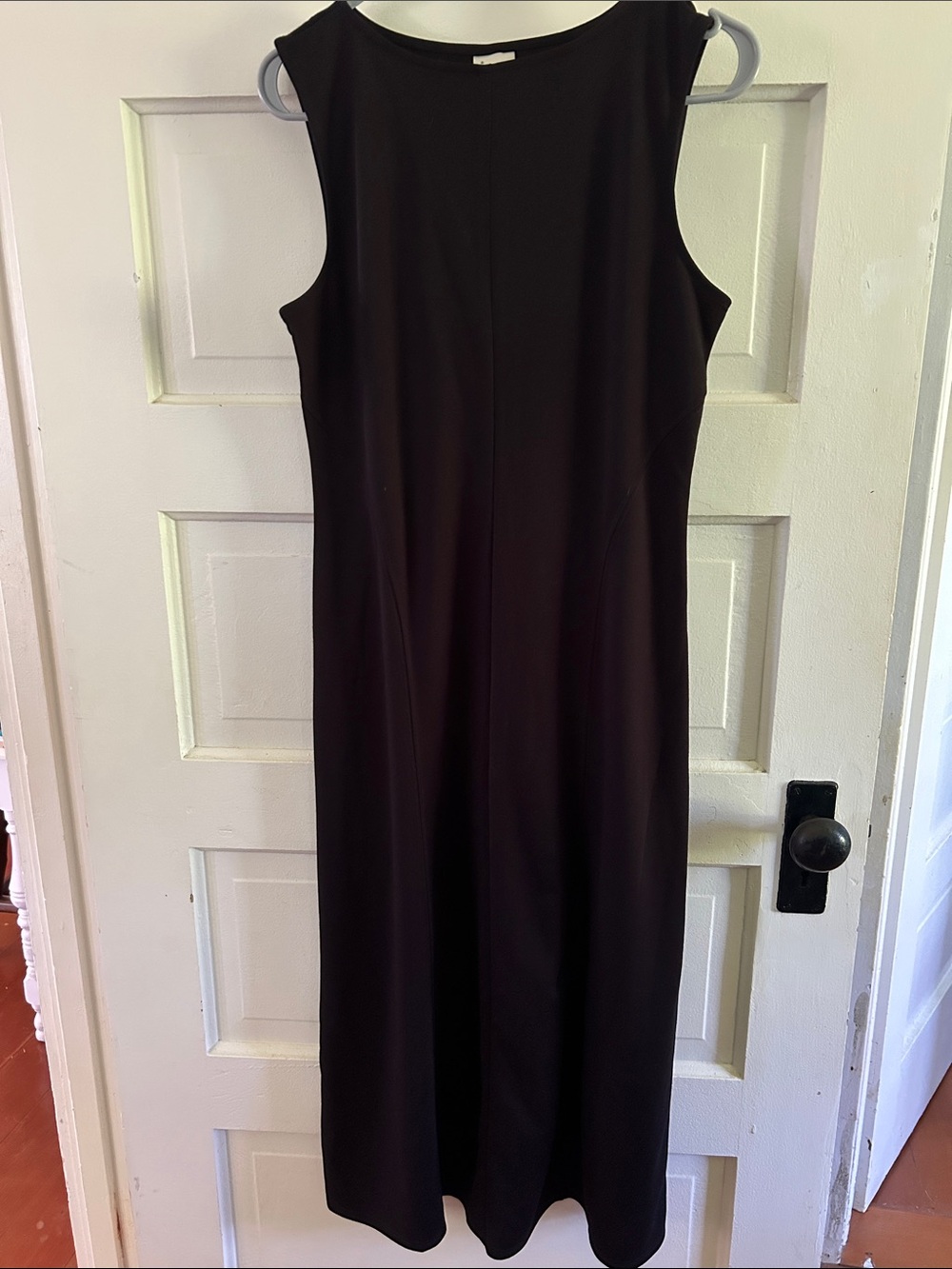 Classic Black Sleeveless Midi Dress